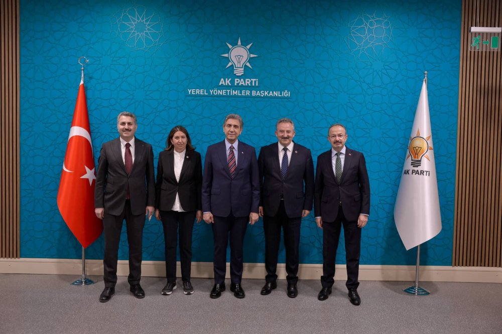 AK PARTİ GENEL MERKEZİMİZDEYİZ