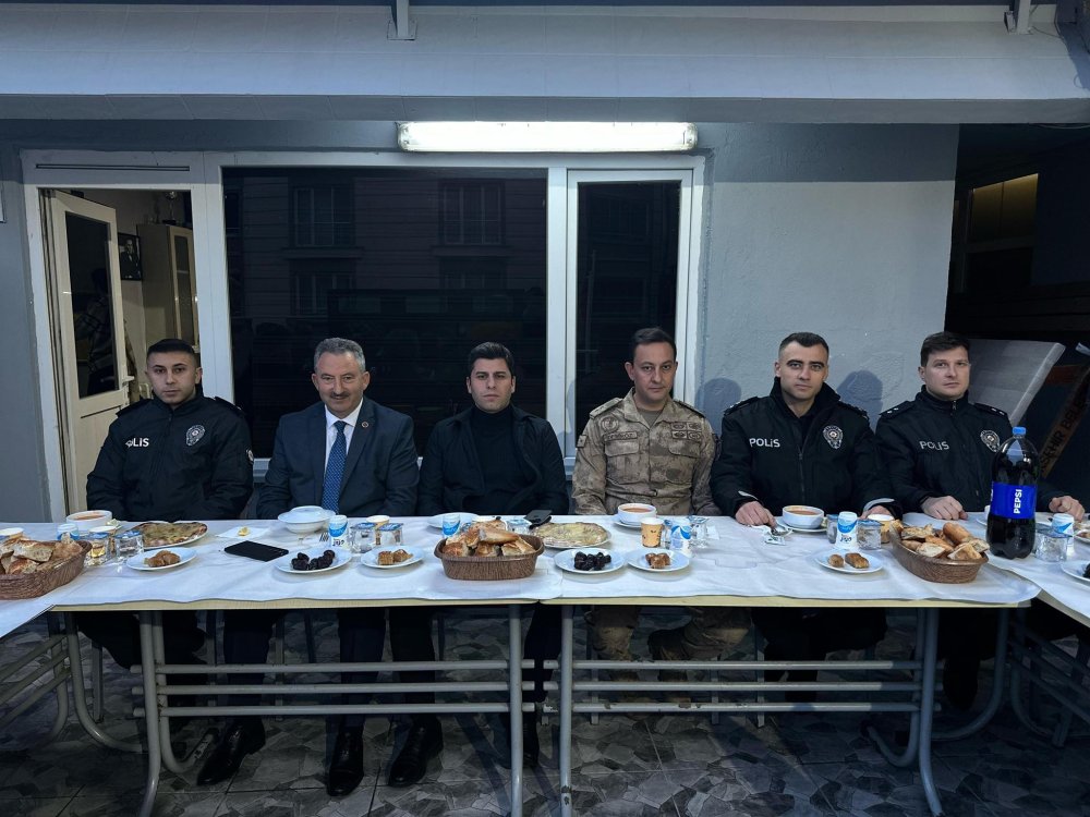 BU AKŞAMKİ İFTARIMIZI HUZURUMUZUN TEMİNATI POLİSLERİMİZLE AÇTIK..!