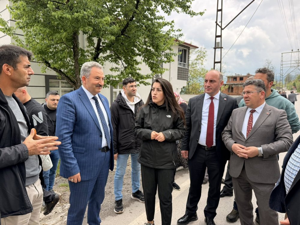 SAĞLIK MAHALLEMİZDE MEYDANA GELEN HEYELAN BÖLGESİNDE İNCELEMELERDE BULUNDUK